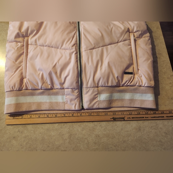 Sweaty Betty Iconic Puffer Coat - Picture 13 of 16